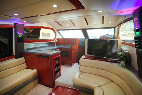 Al shaly yacht | AED600/hour